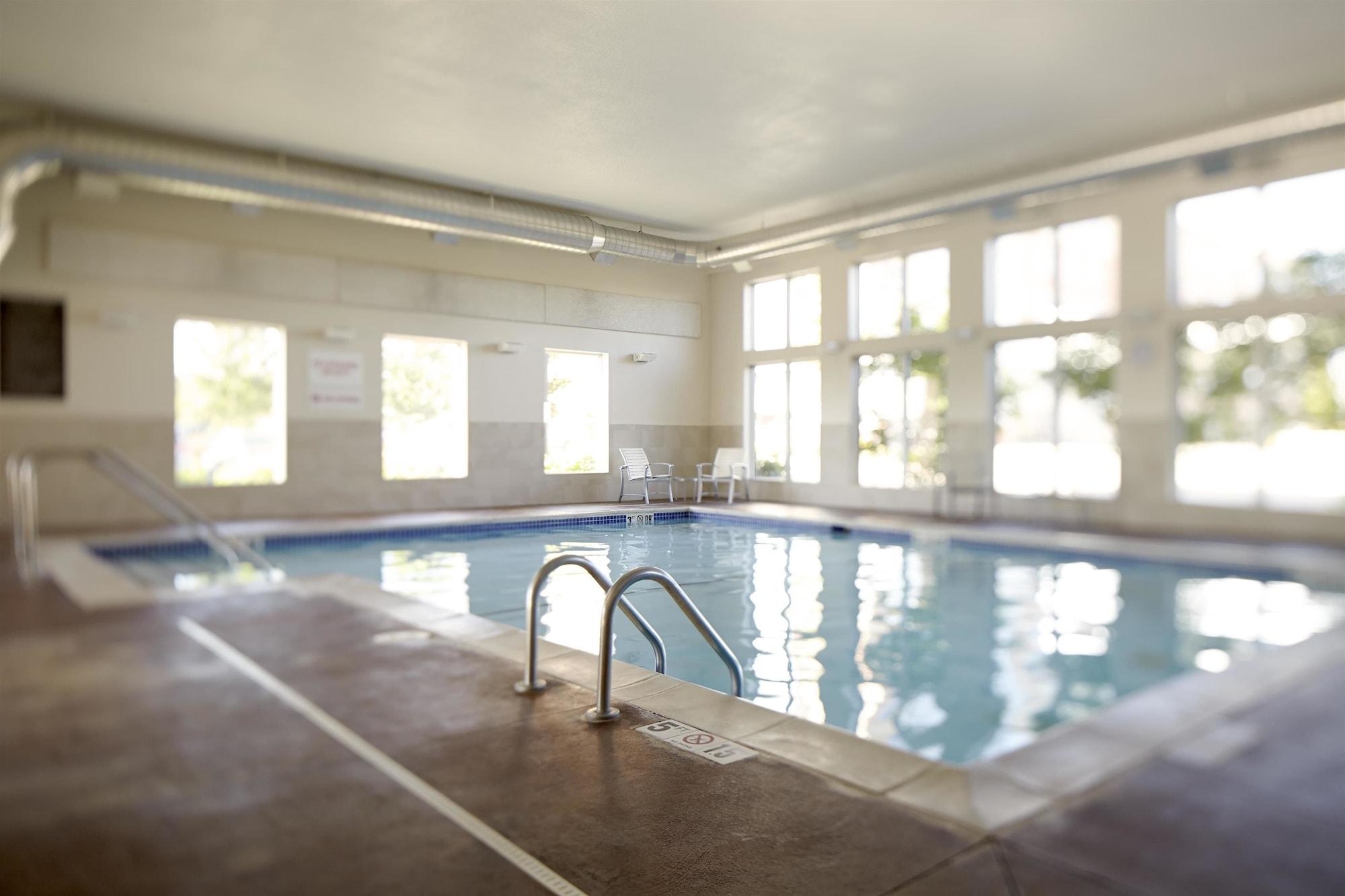 Hyatt Place Mount Pleasant Towne Centre Bagian luar foto