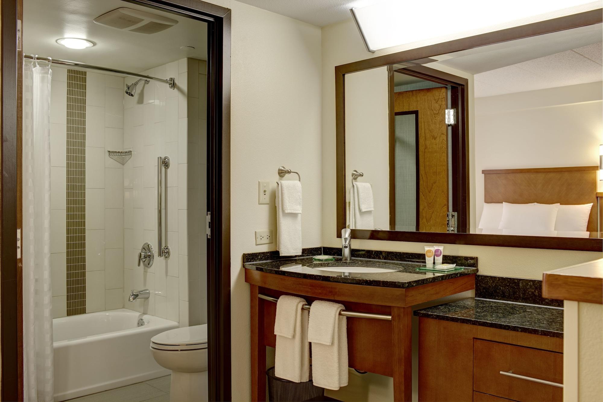 Hyatt Place Mount Pleasant Towne Centre Bagian luar foto